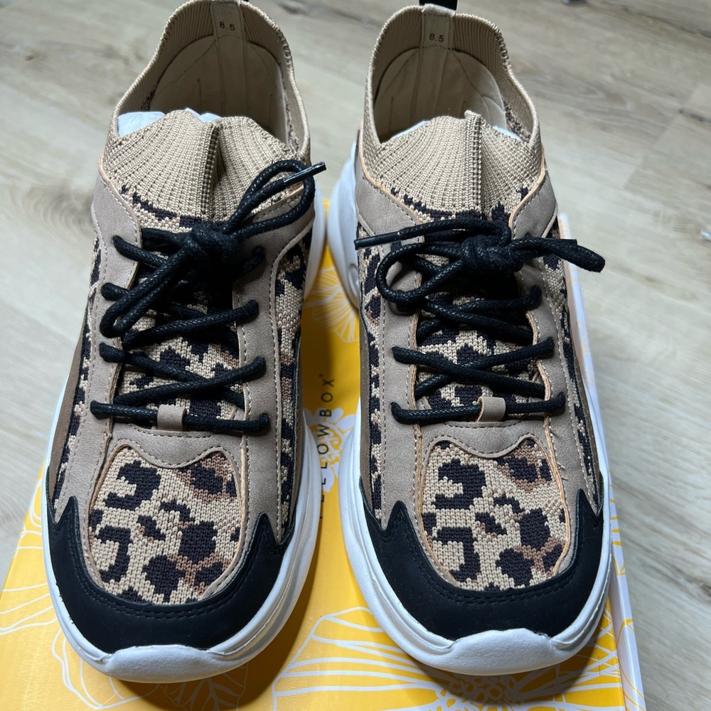Yellow Box Tan and Black Sneakers with Leopard Print - Picture 4 of 7